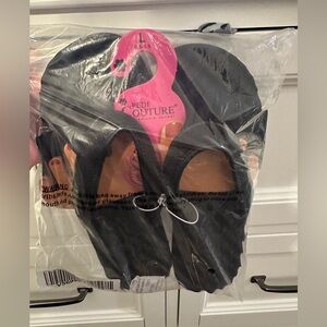 Pedi Couture Black Sandals